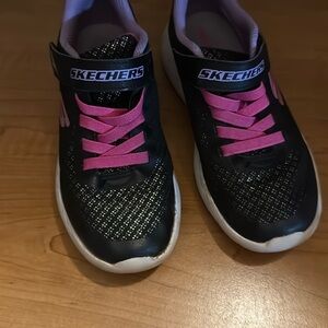 Skechers Black and Pink Sneakers with Memory Foam Comfort